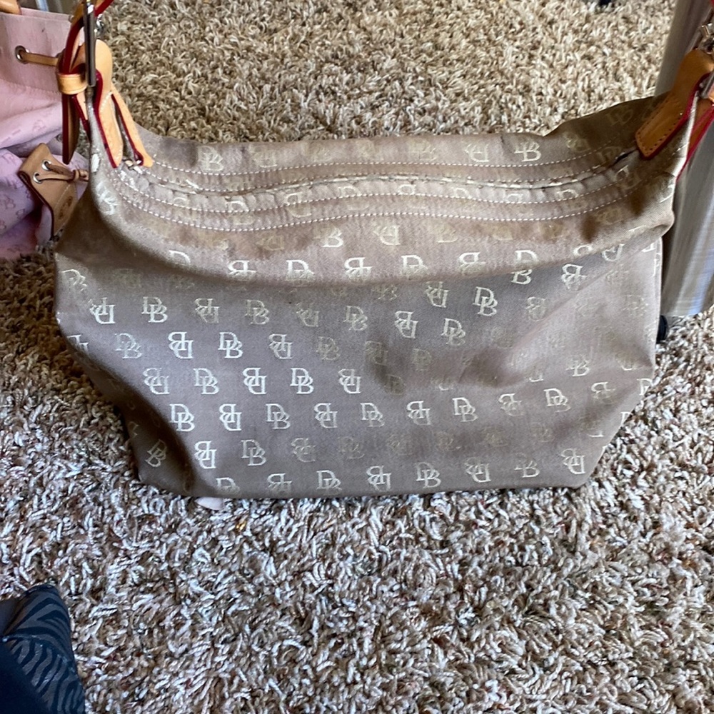 Used Dooney & Bourke shoulder bag